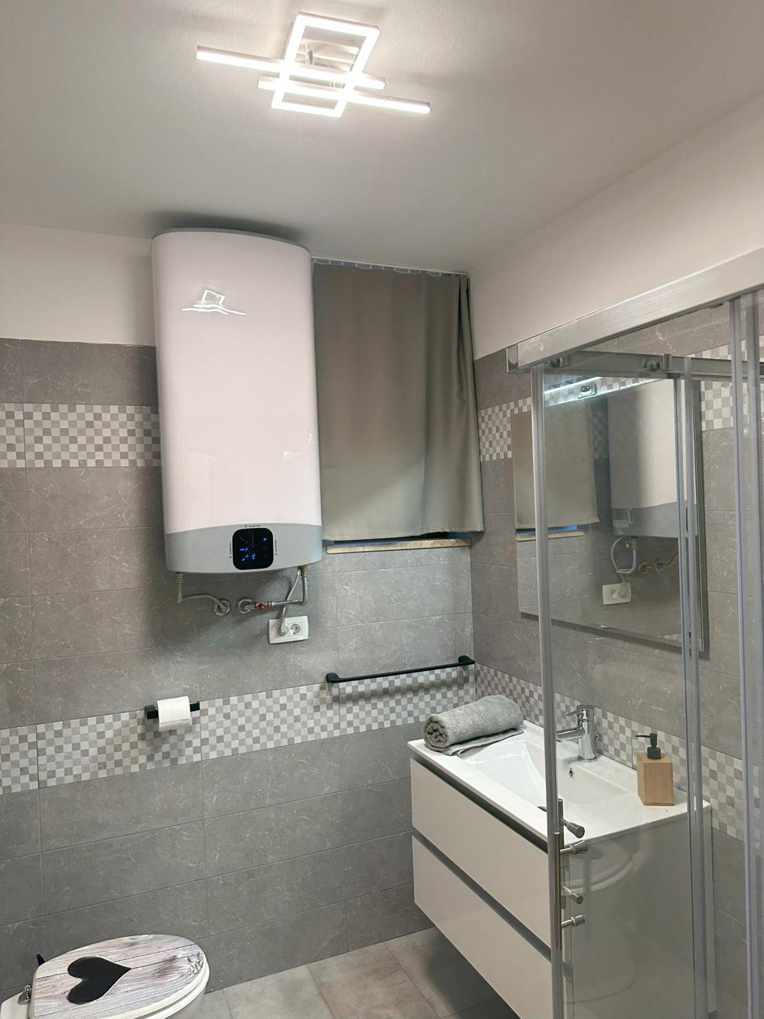 Apartma Anze Samec Dobravlje Екстер'єр фото