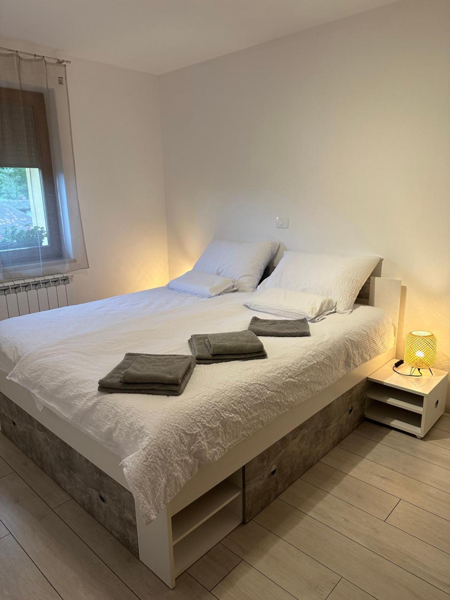 Apartma Anze Samec Dobravlje Екстер'єр фото
